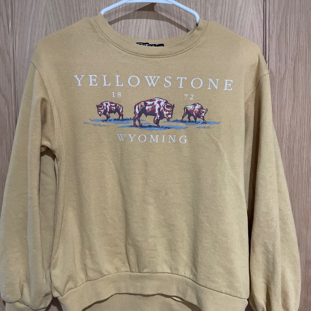 Sweatshirt